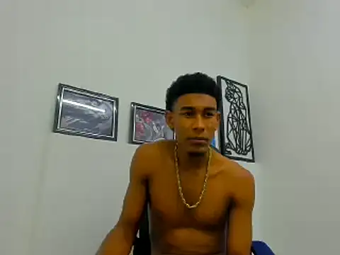 Snapshot of dominic_hot69 chatting on January 7, 2025, 10:55 am dominic hot69 online show from January 7, 2025, 10:55 am