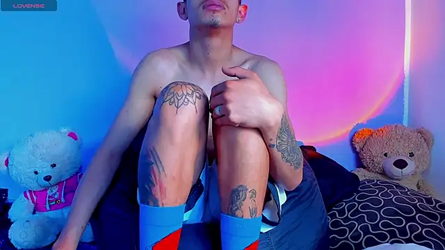 Snapshot of BIG_cockpether chatting on October 19, 2025, 11:35 am BIG cockpether online show from October 19, 2025, 11:35 am