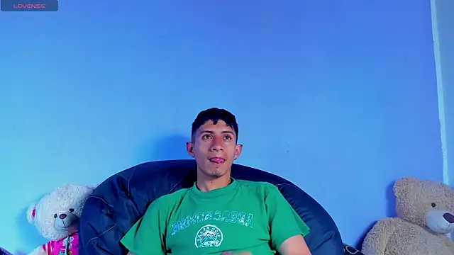 Snapshot of BIG_cockpether chatting on November 5, 2025, 11:35 am BIG cockpether online show from November 5, 2025, 11:35 am