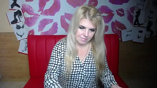 Snapshot of Julya_Barbi chatting on November 27, 2025, 6:03 am Julya Barbi online show from November 27, 2025, 6:03 am