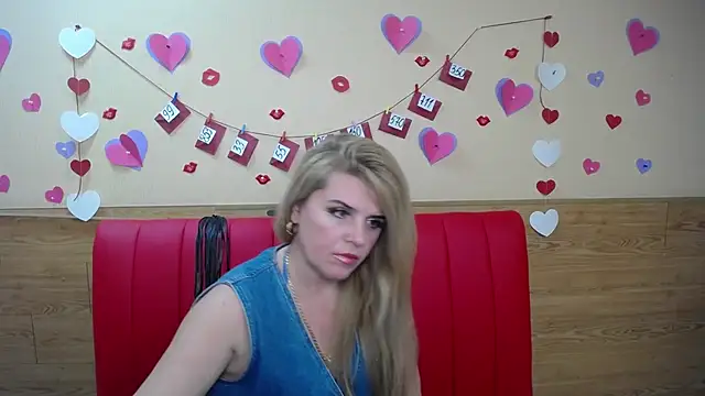 Julya Barbi online show from February 5, 2025, 3:09 pm