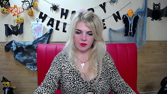 Snapshot of Julya_Barbi chatting on October 26, 2025, 6:30 pm Julya Barbi online show from October 26, 2025, 6:30 pm