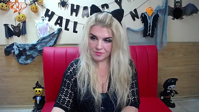 Snapshot of Julya_Barbi chatting on October 21, 2025, 5:12 pm Julya Barbi online show from October 21, 2025, 5:12 pm