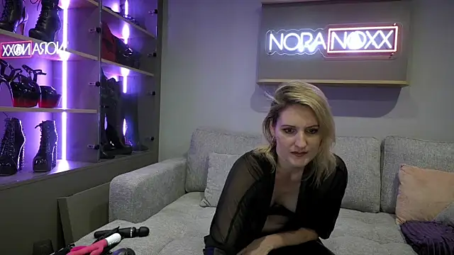 NoraNoxx online show from June 16, 2026, 8:20 pm