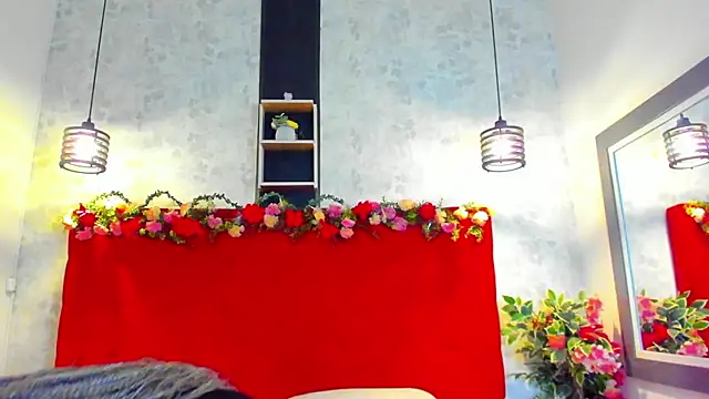 Snapshot of SilvannaFit chatting on July 1, 2026, 11:32 am SilvannaFit online show from July 1, 2026, 11:32 am