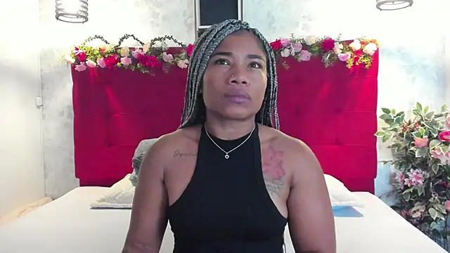 Snapshot of SilvannaFit chatting on June 20, 2026, 9:14 am SilvannaFit online show from June 20, 2026, 9:14 am