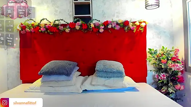 Snapshot of SilvannaFit chatting on June 23, 2026, 11:41 am SilvannaFit online show from June 23, 2026, 11:41 am