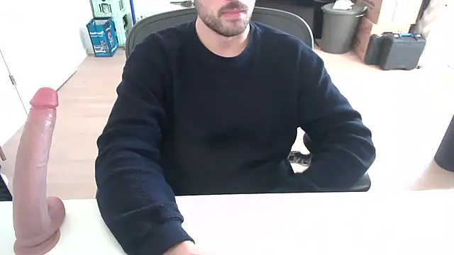 taallguyy 196 online show from December 4, 2025, 1:10 pm