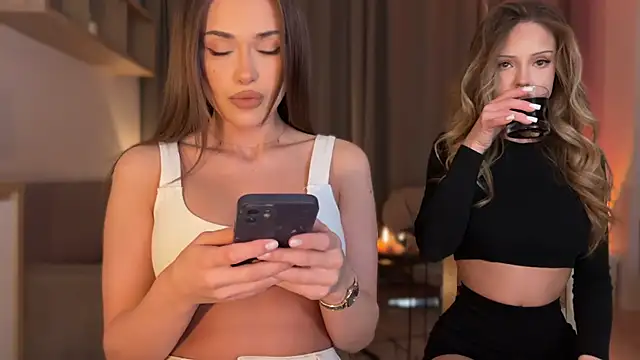 Julia RL online show from February 2, 2026, 8:30 pm