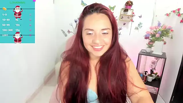 Snapshot of nicoll_crazzy chatting on December 15, 2025, 2:56 pm nicoll crazzy online show from December 15, 2025, 2:56 pm