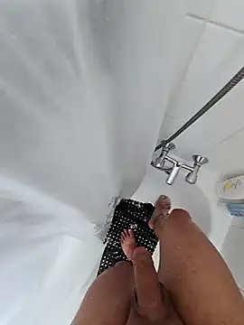 Snapshot of THOMS-90 chatting on January 27, 2025, 5:15 pm THOMS-90 online show from January 27, 2025, 5:15 pm