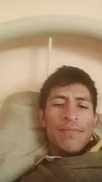 carloshot31 online show from May 11, 2026, 6:05 pm