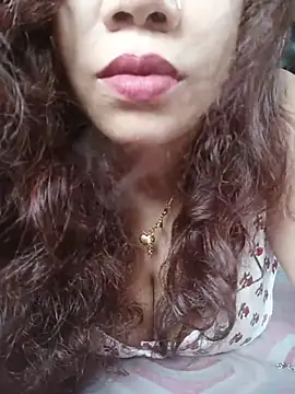 Snapshot of Sneha_gril chatting on July 21, 2026, 7:20 am Sneha gril online show from July 21, 2026, 7:20 am
