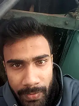 Skinny Bigass 23 online show from December 18, 2025, 5:34 am