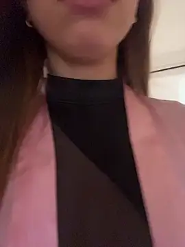 Snapshot of Aaliyah_Salma chatting on June 12, 2026, 7:33 pm Aaliyah Salma online show from June 12, 2026, 7:33 pm