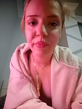 SUSELLAM1 online show from February 28, 2025, 6:31 pm