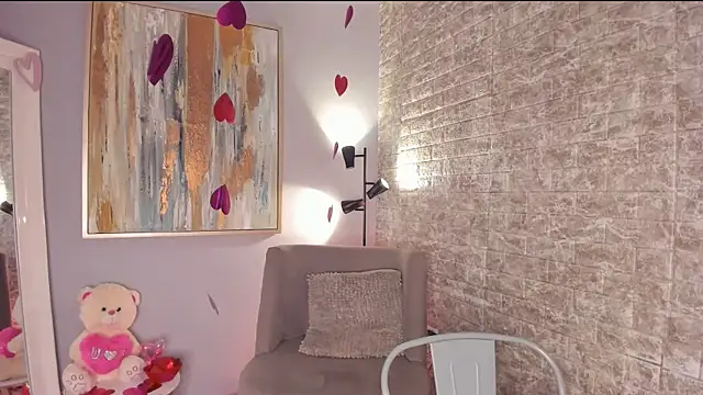 tamara aluna online show from February 17, 2025, 12:38 pm