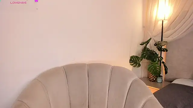 Snapshot of Saori_newman chatting on July 29, 2026, 12:04 pm Saori newman online show from July 29, 2026, 12:04 pm