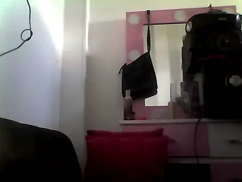 Snapshot of ariana_crazzy chatting on November 2, 2025, 2:11 pm ariana crazzy online show from November 2, 2025, 2:11 pm