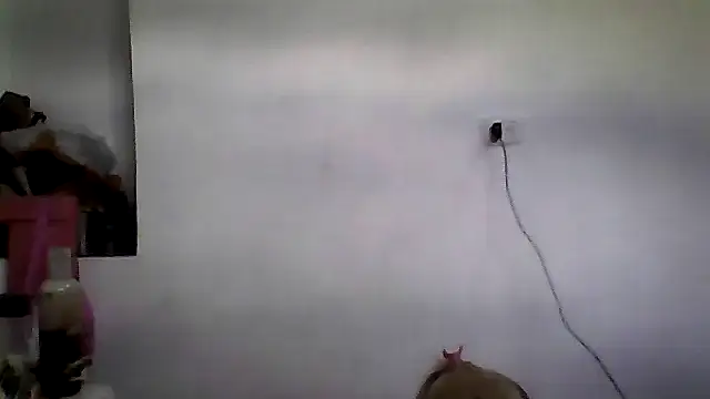 Snapshot of ariana_crazzy chatting on December 5, 2025, 5:00 pm ariana crazzy online show from December 5, 2025, 5:00 pm