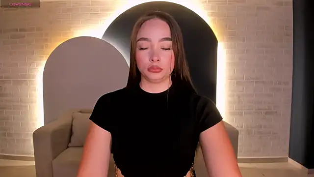 Snapshot of AlinaKravitz chatting on March 16, 2026, 5:26 pm AlinaKravitz online show from March 16, 2026, 5:26 pm