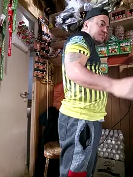 Snapshot of TheBriiaand30 chatting on October 16, 2025, 4:15 pm TheBriiaand30 online show from October 16, 2025, 4:15 pm