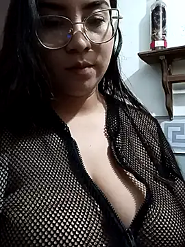 rosegloss69 online show from March 18, 2025, 7:01 am