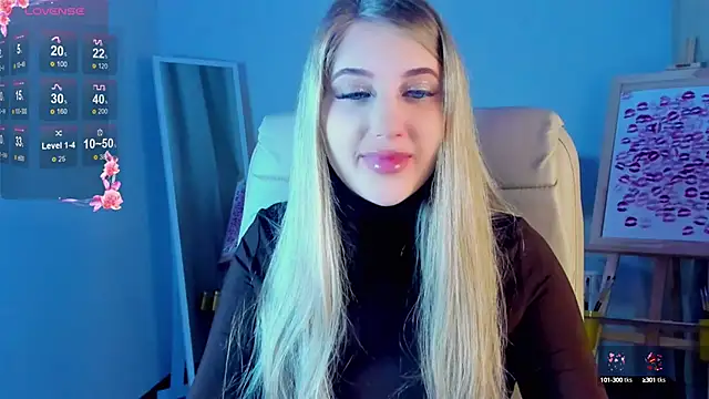 Snapshot of Evacadooo chatting on March 14, 2025, 2:20 am Evacadooo online show from March 14, 2025, 2:20 am