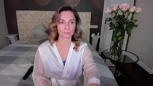 Snapshot of AllisonWilliams chatting on November 29, 2025, 3:45 pm AllisonWilliams online show from November 29, 2025, 3:45 pm