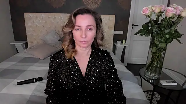 Snapshot of AllisonWilliams chatting on November 28, 2025, 3:34 pm AllisonWilliams online show from November 28, 2025, 3:34 pm