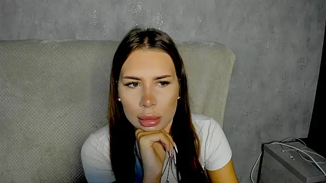 Snapshot of SuraMune chatting on October 23, 2025, 9:41 am SuraMune online show from October 23, 2025, 9:41 am