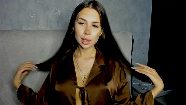 Snapshot of SuraMune chatting on October 17, 2025, 9:38 pm SuraMune online show from October 17, 2025, 9:38 pm