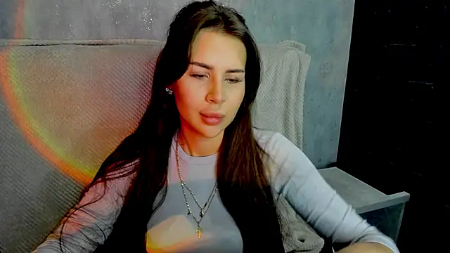 Snapshot of SuraMune chatting on December 3, 2025, 7:57 pm SuraMune online show from December 3, 2025, 7:57 pm