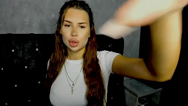 Snapshot of SuraMune chatting on October 12, 2025, 10:05 am SuraMune online show from October 12, 2025, 10:05 am