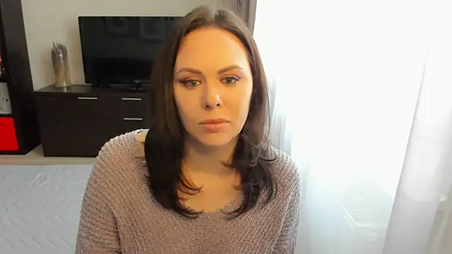 MollyCheiz online show from November 15, 2025, 10:52 am