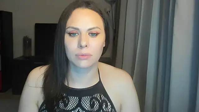 Snapshot of MollyCheiz chatting on March 28, 2026, 11:28 pm MollyCheiz online show from March 28, 2026, 11:28 pm