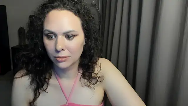 Snapshot of MollyCheiz chatting on July 13, 2026, 11:59 pm MollyCheiz online show from July 13, 2026, 11:59 pm