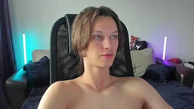 Snapshot of Ostin_meow chatting on July 5, 2026, 12:45 pm Ostin meow online show from July 5, 2026, 12:45 pm