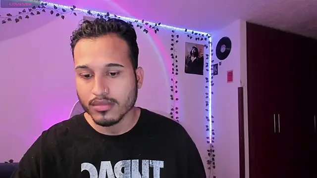 Raf brunette online show from March 10, 2025, 11:45 am