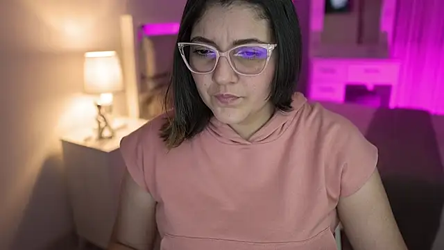 Camilaa bueno online show from December 19, 2024, 12:24 am
