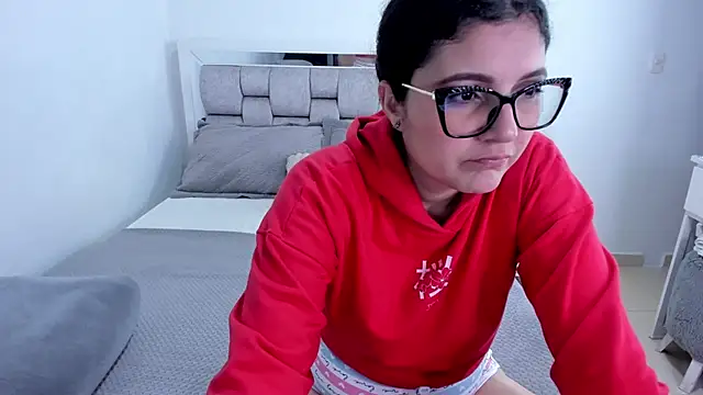 Snapshot of Camilaa_bueno chatting on July 6, 2026, 1:45 am Camilaa bueno online show from July 6, 2026, 1:45 am