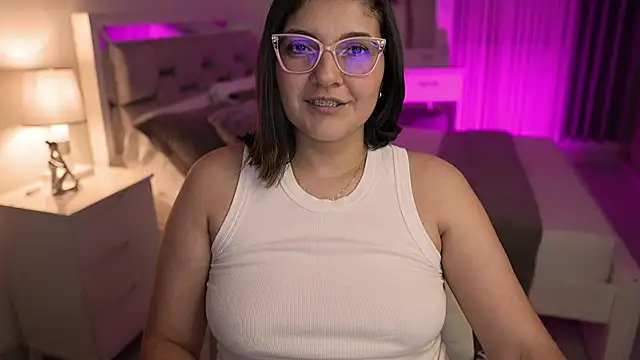 Camilaa bueno online show from December 20, 2024, 3:36 am
