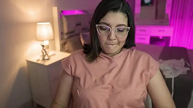 Camilaa bueno online show from December 19, 2024, 3:29 am