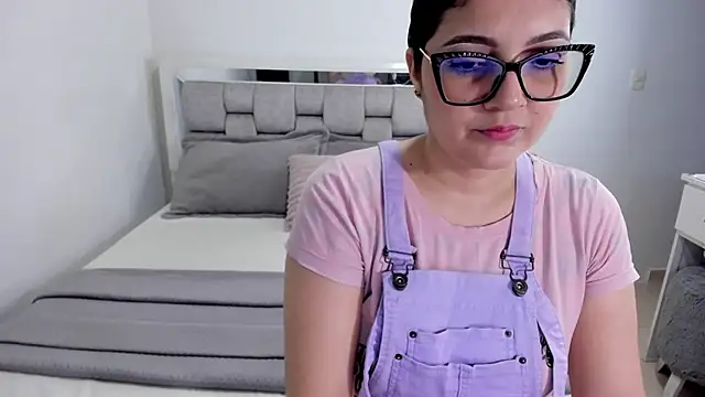 Snapshot of Camilaa_bueno chatting on July 13, 2026, 11:26 pm Camilaa bueno online show from July 13, 2026, 11:26 pm