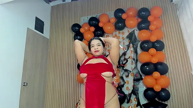 Any topless online show from October 21, 2025, 11:09 am