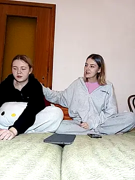 ella grays online show from February 2, 2026, 5:12 pm