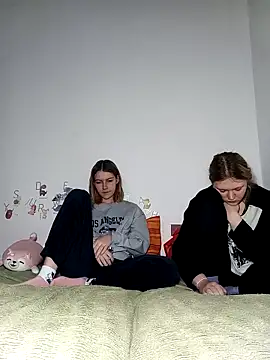 Snapshot of ella_grays chatting on February 24, 2026, 5:03 pm ella grays online show from February 24, 2026, 5:03 pm