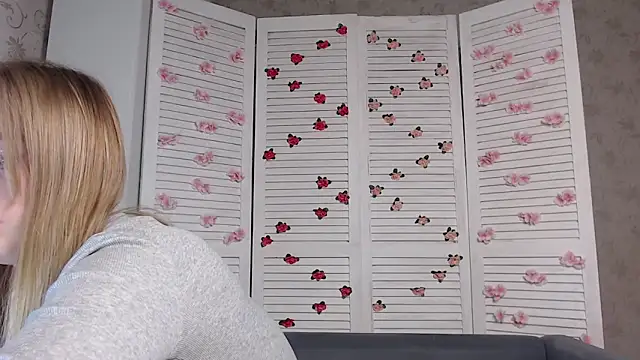 Snapshot of sofiaa_here chatting on January 13, 2026, 12:15 am sofiaa here online show from January 13, 2026, 12:15 am