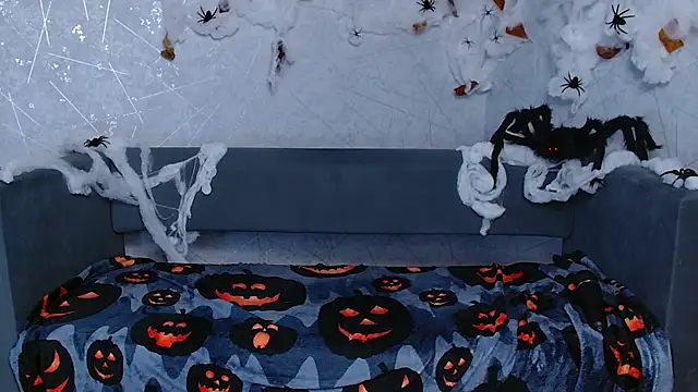 sofiaa here online show from October 20, 2025, 3:08 am