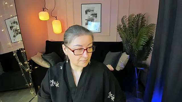 AlexandraKind online show from March 14, 2026, 1:39 pm